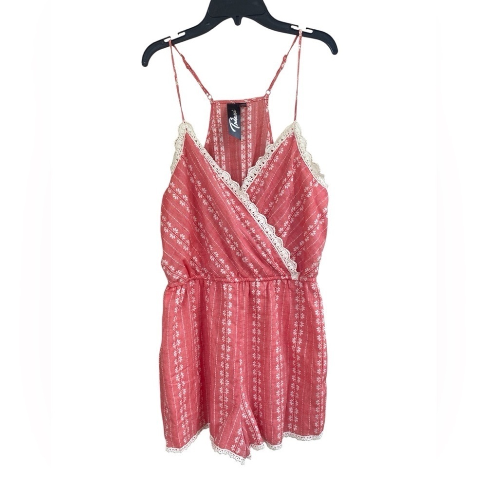 Trixxi Coral and White Patterned Garment